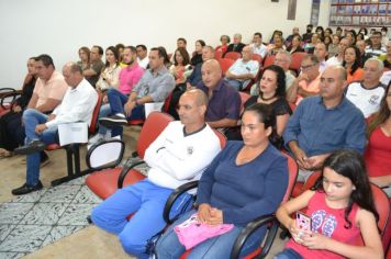 Foto - Sessão Solene - Entrega de Título e Medalhas