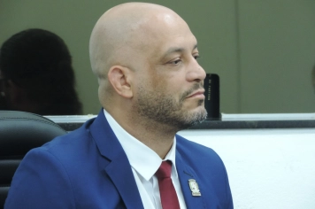 Foto - Sessão Solene - Entrega de Medalhas Prêmio Aluno Bom de Nota 2025