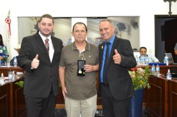 Foto - Sessão Solene - Entrega de Título e Medalhas