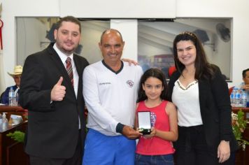 Foto - Sessão Solene - Entrega de Título e Medalhas