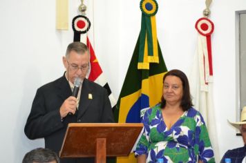 Foto - Sessão Solene - Entrega de Título e Medalhas