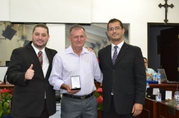 Foto - Sessão Solene - Entrega de Título e Medalhas