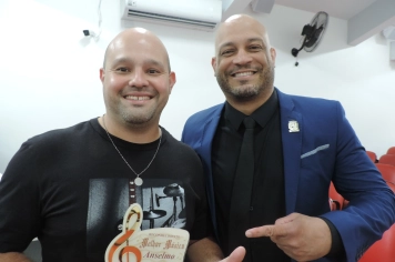 Foto - Sessão Solene - Entrega dos Troféus de Melhores Músicos 2025