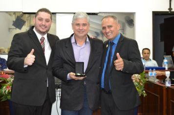 Foto - Sessão Solene - Entrega de Título e Medalhas