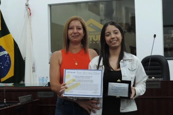 Foto - Sessão Solene - Entrega da Medalha Professora Rose 2025