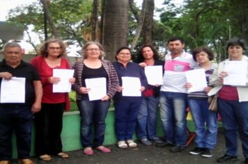 BURANELLO ENTREGA MOÇÕES DE PARABÉNS PARA ARTESÃS E ARTESÃOS DE FARTURA