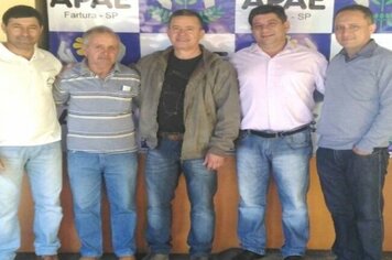 Parlamentares visitam a Apae de Fartura