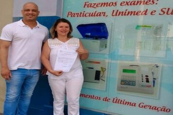 VEREADOR BRUNO GUAZZELLI ENTREGA MOÇÃO DE CONGRATULAÇÕES