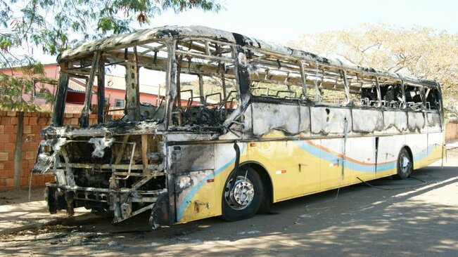 Justiça reabre inquérito que apura irregularidades na contratação de ônibus na Prefeitura de Fartura