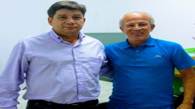 Presidente Doriveti Gabriel recebe visita de professor de tênis na Câmara Municipal