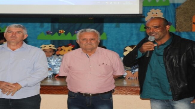 VEREADORES PARTICIPAM DA ABERTURA DO IV FÓRUM MUNICIPAL DA EDUCAÇÃO DE FARTURA