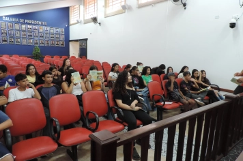 Foto - Visita dos alunos da escola Hézion Corrêa Custódio