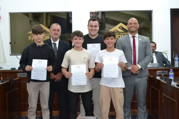 Foto - Sessão Solene - Prêmio Craques do Ano 2025