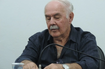 Foto - Sessão Solene - Entrega de Medalhas Prêmio Aluno Bom de Nota 2025