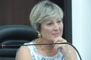 Foto - Sessão Solene - Entrega de Medalhas Prêmio Aluno Bom de Nota 2025
